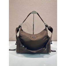 프라다 익스플로어 리나일론 숄더백 2VH204 43x29.5x15cm